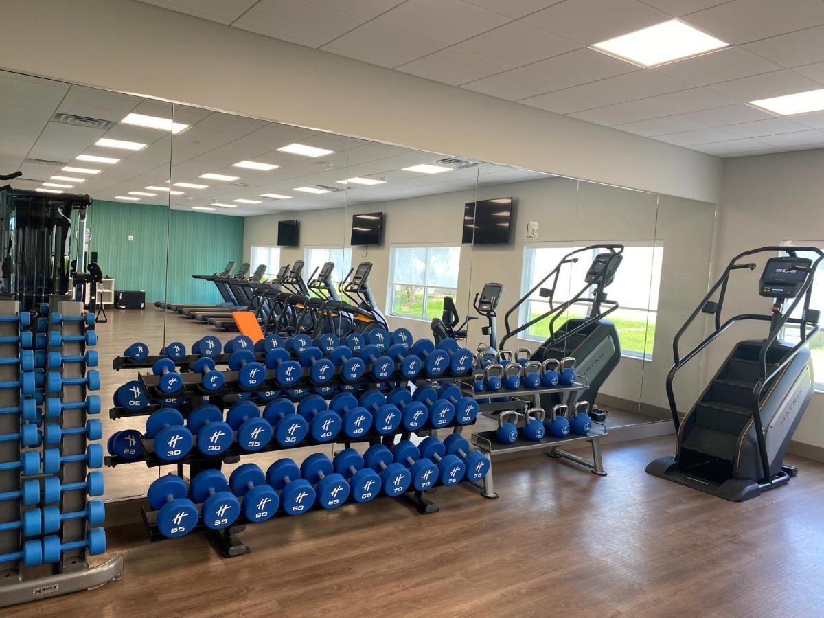 Express & - Madison West - By Ihg
