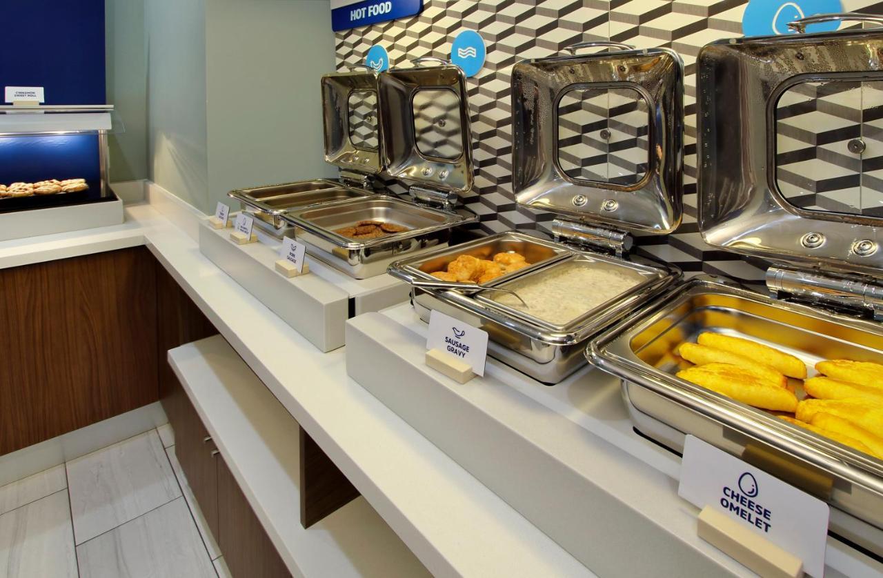 Hotel Express & - Madison West - By Ihg 3*