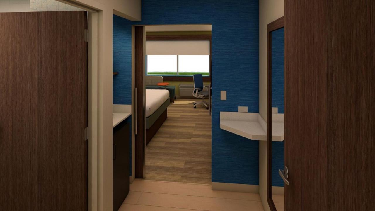 Hotel Express & - Madison West - By Ihg Middleton