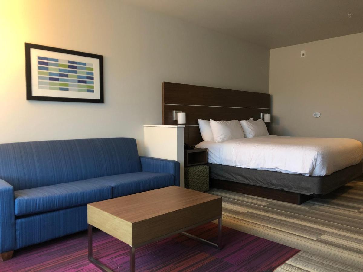 Express & - Madison West - By Ihg
