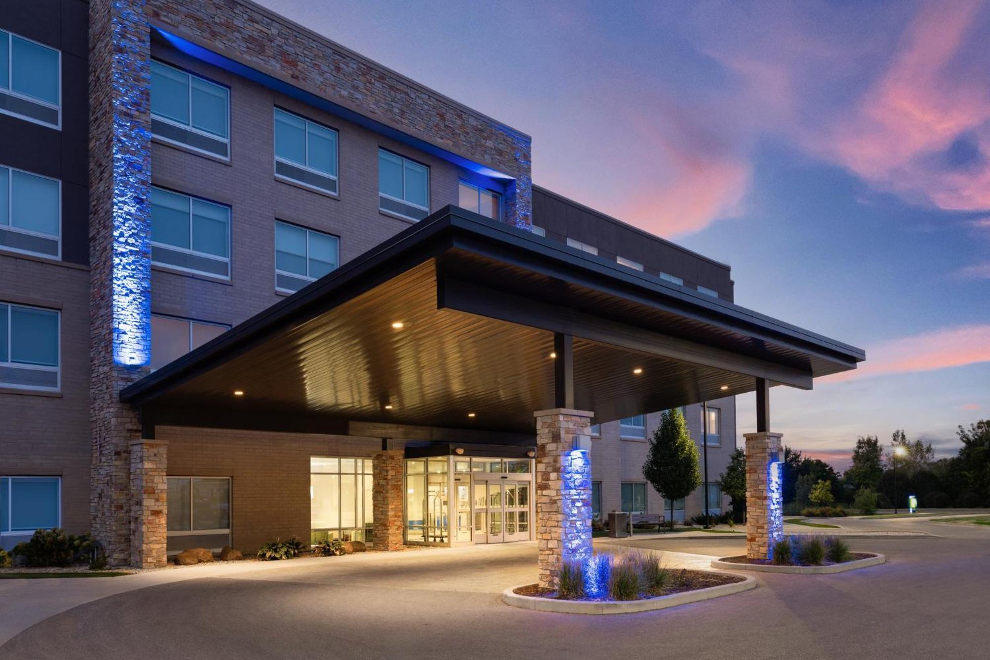 Express & - Madison West - By Ihg 3*